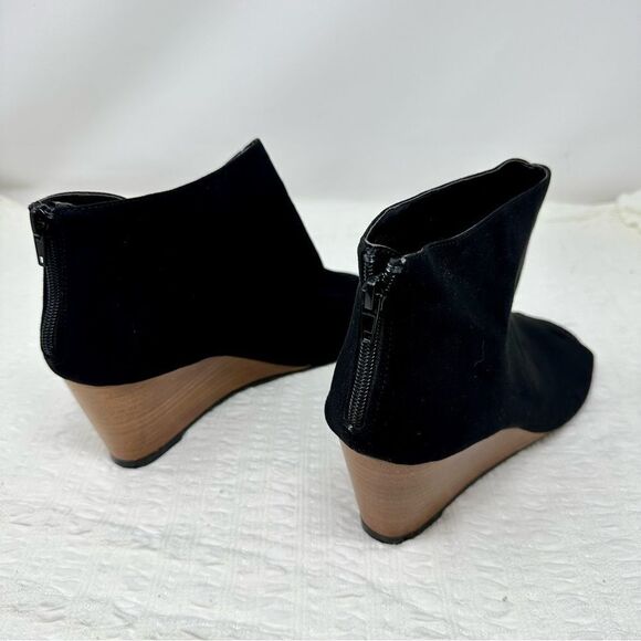 Torrid Wedge Booties- Size 11.5W - Picture 4 of 12